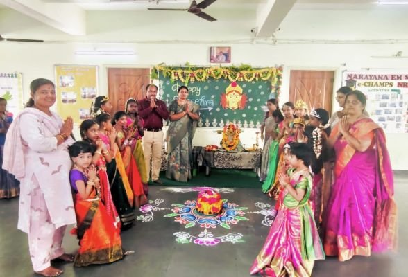 నారాయణ స్కూల్‌లో ముందస్తు దసరా సంబరాలు