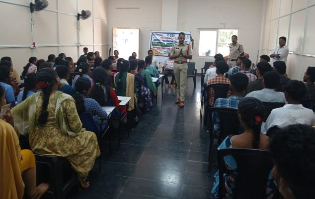 అశ్వారావుపేటలో సైబర్ క్రైమ్ అవగాహన కార్యక్రమం*