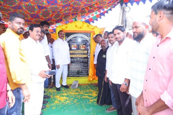 చిలకలూరిపేట అభివృద్ధికి ప్రత్యేక ప్రాధాన్యం.. రూ.59 లక్షల పనులకు శంకుస్థాపన చేసిన ప్రత్తిపాటి