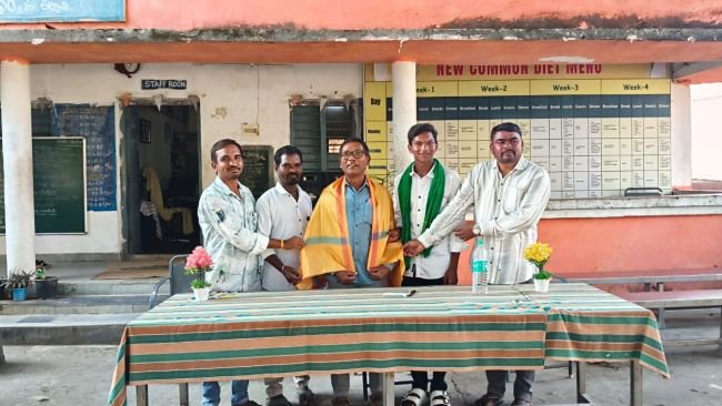 బెస్ట్ టీచర్ అవార్డు గ్రహీత నైతం కృష్ణారావుకు ఘన సన్మానం