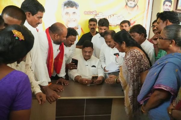 ప్రజా సమస్యల పరిష్కారమే లక్ష్యంగా  ప్రజా దర్బార్