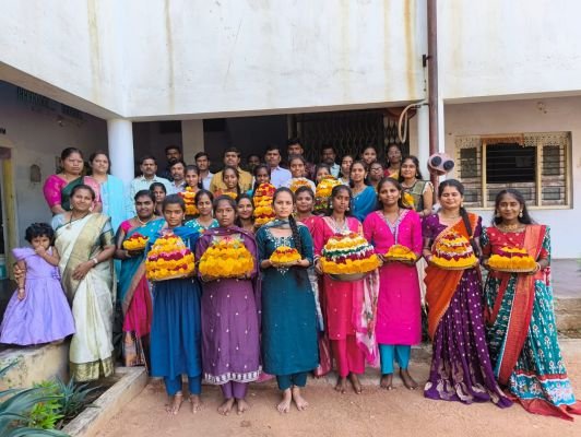 మాతృశ్రీ డిగ్రీ కళాశాలలో బతుకమ్మ సంబరాలు
