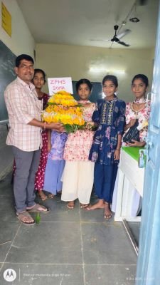 దోమ పాఠశాలలో ఘనంగా బతుకమ్మ సంబురాలు