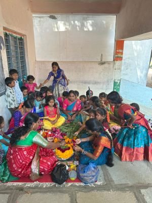 మన్మర్రి ప్రభుత్వ  ప్రాథమిక పాఠశాలలో బతుకమ్మ సంబరాలు