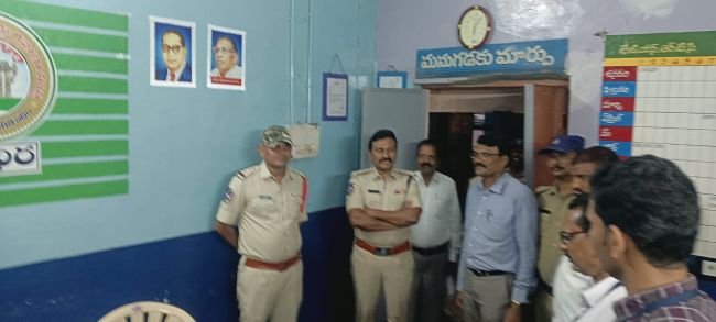 మధిర లో టి.ఏస్ ఆర్టీసీ ఎన్నికలు ప్రశాంతం* 