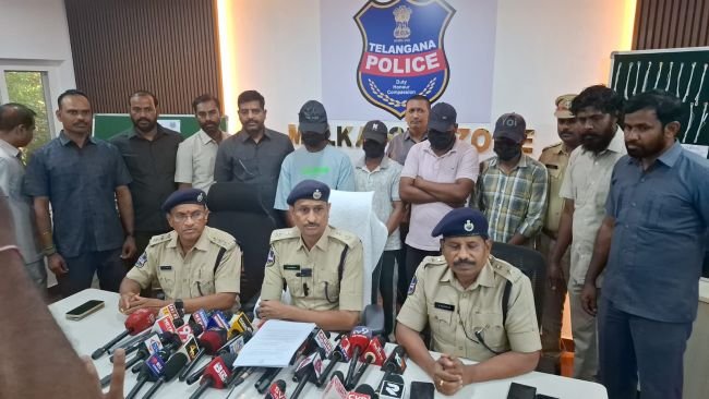 కీసరలో పేలుడు పదార్థాల అక్రమ విక్రయం గుట్టురట్టు..!