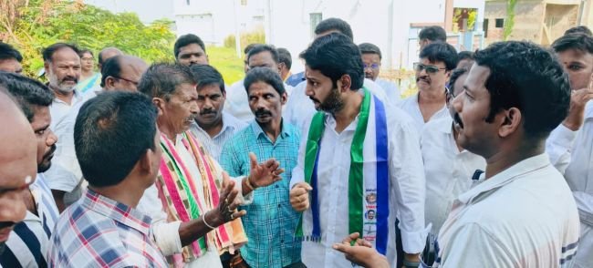 జగనన్న కాలనీ సమస్యలపై కృష్ణ చైతన్య పోరుబాట!