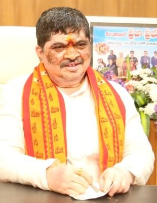 తెలంగాణ ఆడబిడ్డలందరికి బతుకమ్మ పండుగ శుభాకాంక్షలు  మంత్రి పొన్నం ప్రభాకర్