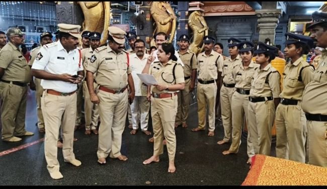 రాజరాజేశ్వరి అమ్మవారి నవరాత్రులకు పటిష్ట పోలీసు బందోబస్తు