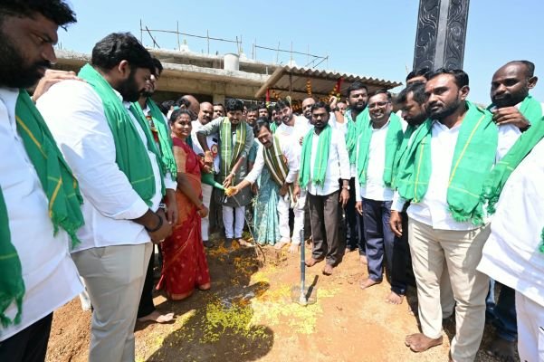 ఊరు ఊరుకో జమ్మి చెట్టు గుడి గుడికో జమ్మి చెట్టు