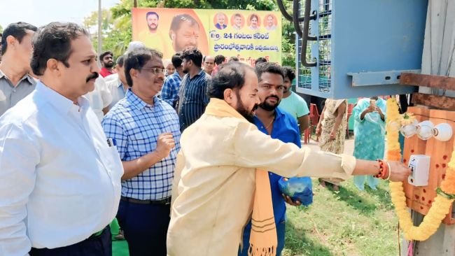గ్రామీణ ప్రాంతాల్లో నిరంతరాయంగా 24 గంటల విద్యుత్ పంపిణీ చేయడమే కూటమి ప్రభుత్వ లక్ష్యం  -- ఎమ్మెల్యే చింతమనేని ప్రభాకర్