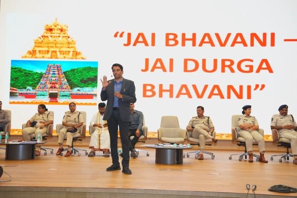 జై భవానీ నినాదంతో విధులు నిర్వర్తించాలి..