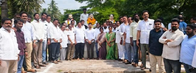  దివంగత నేత జక్కంపూడి రామ్మోహనరావు వర్ధంతి