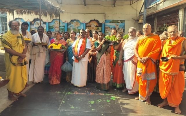 సింగరకొండ ప్రసన్నాంజనేయ స్వామి ఆలయంలో అరటి పండ్ల పూజ.