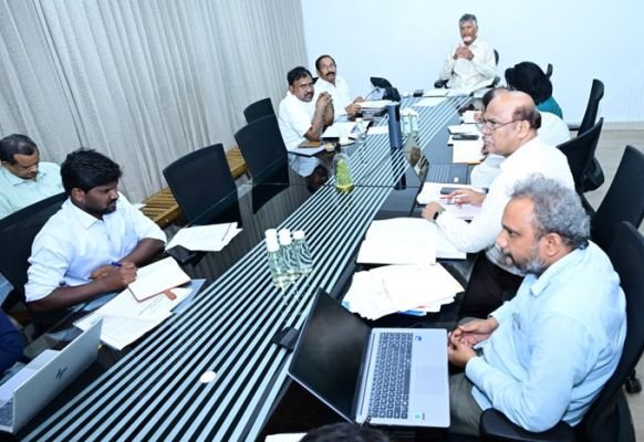 ఆర్థిక నివేదికల ఆధారంగానే నిర్దిష్ట ప్రగతి లక్ష్యాలు:  సీఎం చంద్రబాబు ఆదేశం!