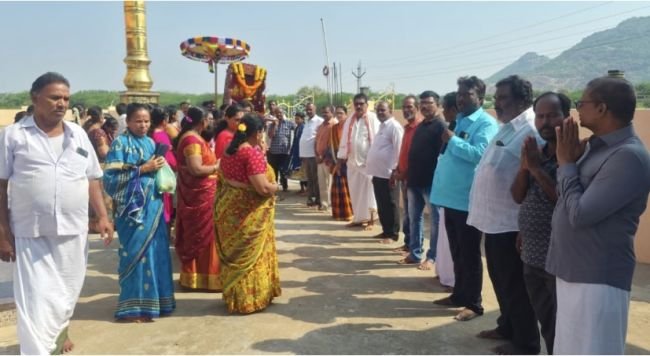 వైభవంగా శ్రీ లక్ష్మీ నరసింహ స్వామి పల్లకీ సేవ 