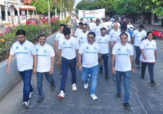 ఆర్థరైటిస్‌పై అప్రమత్తత అవసరం - నెల్లూరు అపోలో ఆధ్వర్యంలో ఘనంగా వాకథాన్