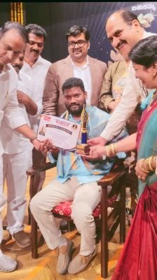 హైదరాబాద్ రవీంద్ర భారతి లో 6 టీవీ రిపోర్టర్ కు ఘన సన్మానం
