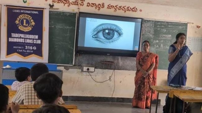  కంటి ఆరోగ్యాన్ని కాపాడుకోవడానికి కంటి శుభ్రత చాలా ముఖ్యం -- లయన్ కొత్త సుభద్ర.