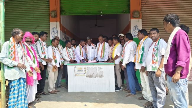 జైనూర్‌లో ఘనంగా అజ్మీరా శ్యామ్ నాయక్ జన్మదిన వేడుకలు