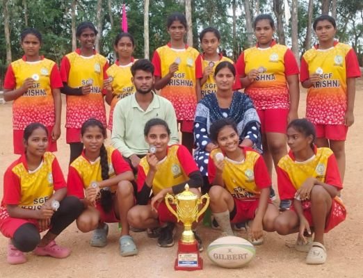 రాష్ట్ర స్థాయి రగ్బ పోటీలలో కృష్ణా అండర్ 14బాలికల జట్టుకు రజత పతకాలు.