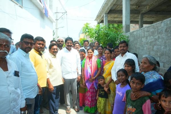 కంభం మండలంలో రూ.5 కోట్లతో రోడ్ల అభివృద్ధికి శ్రీకారం.  ప్రజల చిరకాల రహదారి సమస్యల పరిష్కారానికి ఎమ్మెల్యే ముత్తుముల అశోక్ రెడ్డి ప్రత్యేక చొరవ.