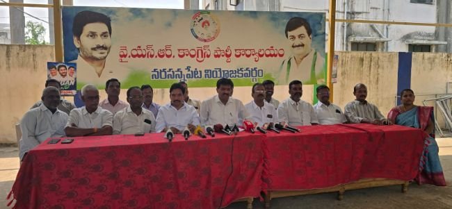 అర్థరహిత విమర్శలు ఆపాలి : బహిరంగ చర్చకు రావాలి... వైసీపీ నేతల సవాల్‌