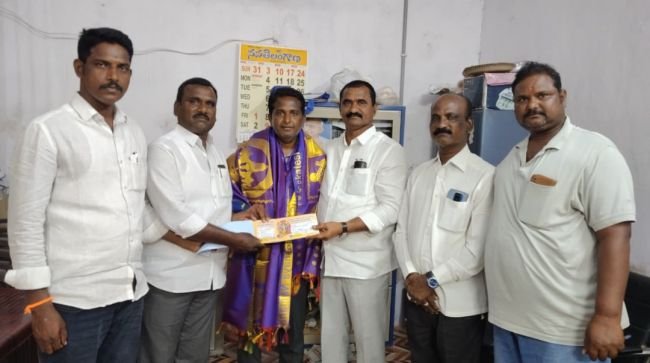 రామ మందిర నిర్మాణానికి డిసిసి కార్యదర్శి విరాళం