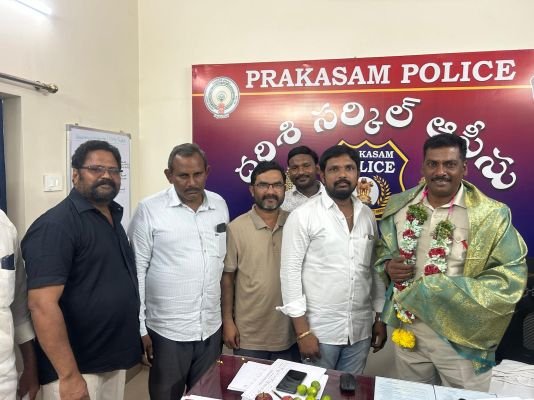 సీఐ ని సన్మానించిన లయన్స్ క్లబ్.