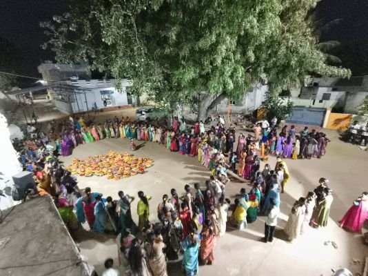 కొత్తగూడలో ఘనంగా బతుకమ్మ వేడుకలు