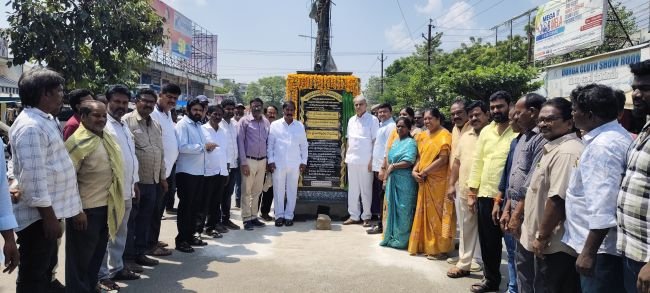 జగ్గయ్యపేట అభివృద్ధికి రూ.15 కోట్లతో HAM గ్రాంటు పనులకు శంకుస్థాపన చేసిన ఎమ్మెల్యే  శ్రీరాం రాజగోపాల్ (తాతయ్య), కేడీసీసీ బ్యాంక్ చైర్మన్  నెట్టెం రఘురామ్