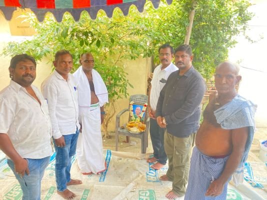 కుక్కల సూరమ్మ చిత్రపటానికి బీజేపీ నాయకుల ఘన నివాళులు
