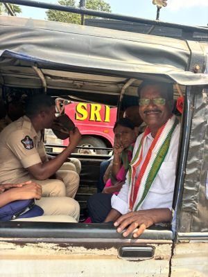 నోబుల్ అరెస్టుపై కాంగ్రెస్ శ్రేణులు తీవ్ర అగ్రహం    -- తక్షణమే నోబుల్ ని విడుదల చేయాలని నాయకుల డిమాండ్ 