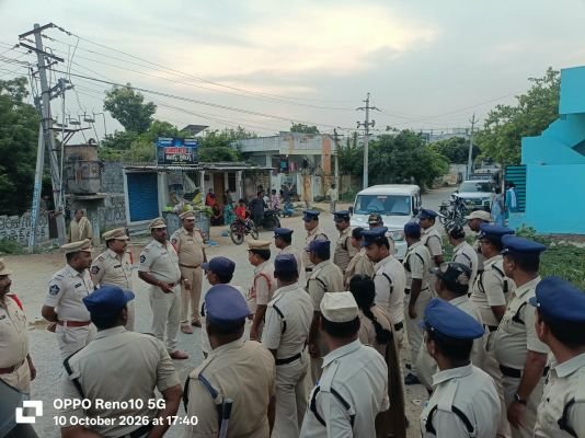 నేరాల నియంత్రణ, ప్రజలను అప్రమత్తం చేసేందుకు కార్డెన్ సెర్చ్. సి. ఐ నాగమల్లేశ్వరరావు.