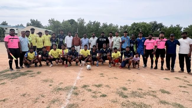 ఎర్రగుంట్ల జట్టుపై గుత్తి ఆర్ఎస్ జట్టు ఘన విజయం  4–0 గోల్స్ తేడాతో ప్రత్యర్థి జట్టుపై ఆధిపత్యం