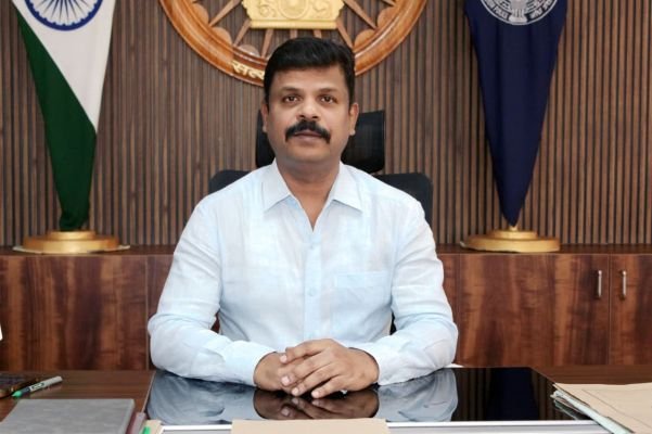పోలీస్ సిబ్బంది శాఖాపరమైన సమస్యల పరిష్కారమే లక్ష్యంగా ‘పోలీస్ సహచార్ ఓపెన్ హౌస్’ కార్యక్రమం నిర్వహించిన జిల్లా ఎస్పీ బి.ఉమామహేశ్వర్
