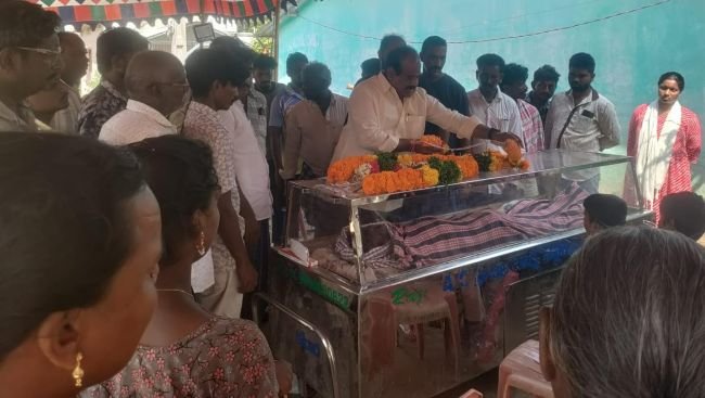 ఆదిమళ్ళ కోటేశ్వరరావు కి నివాళులు అర్పించిన తన్నీరు  