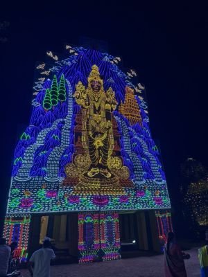 శరన్నవరాత్రి ఉత్సవాలకు ముస్తాబైన మామిండ్ల ముత్యాలు యాదవ్ మండపం