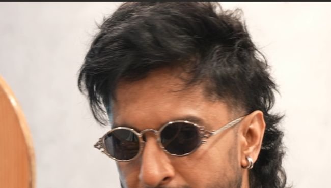 బ్లడీ రోమియో' కోసం నేచురల్ స్టార్ నాని అల్ట్రా స్టైలిష్ మేకోవర్... రఫ్ అండ్ రెబల్ లుక్ పిక్స్ వైరల్