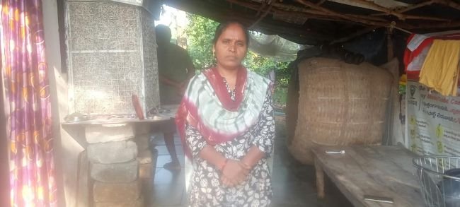 సస్పెన్షన్ ఉత్తర్వులు లేకుండానే ఖాళీ పోస్టు నోటిఫికేషన్ ఎలా ఇస్తారు?