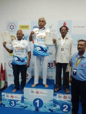  70 ఏళ్ల వయసులో ఏషియన్ మాస్టర్స్ స్విమ్మింగ్ పోటీల్లో గోల్డ్, సిల్వర్ పతకాలు సాధించిన ఆర్మీ విశ్రాంత అధికారి గుగన్ సింగ్!