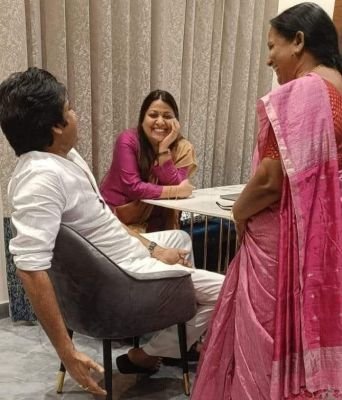 పవన్ కు తోడు రాధా