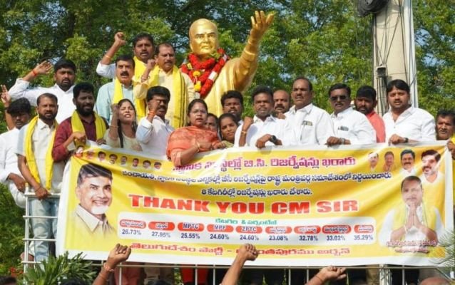 బీసీ రిజర్వేషన్లను అడ్డుకున్న వైసీపీకి ప్రజలే బుద్ధి చెబుతారు  ఎమ్మెల్యే దగ్గుపాటి ప్రసాద్, ఎంపీ అంబికా లక్ష్మీనారాయణ
