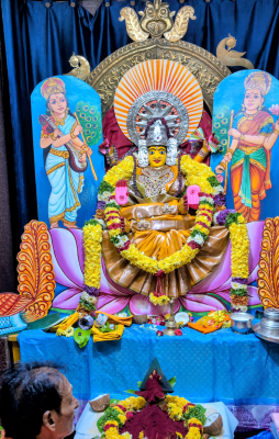 గుడివాడలో వైభవంగా శరన్నవరాత్రి ఉత్సవాలు: తొలిరోజు 'బాలాత్రిపురసుందరి'గా అమ్మవారి దర్శనం