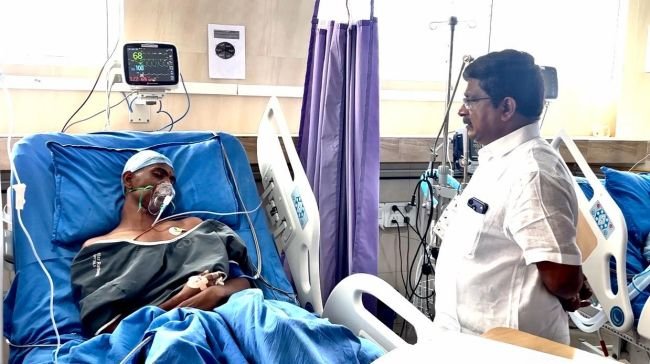 పాకల బీచ్ ప్రమాద బాధితులకు ఎమ్మెల్యే ఉగ్రనరసింహారెడ్డి పరామర్శ