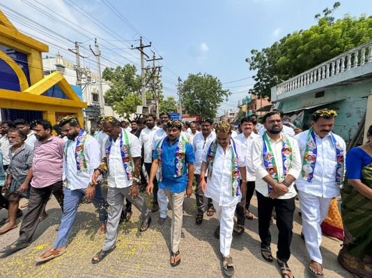 దేవుని కడపలో వైఎస్ఆర్ కాంగ్రెస్ పార్టీ కార్యాలయం ప్రారంభం 