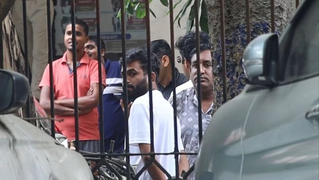 కస్టడీ నుంచి విడుదలైన కాకరోచ్ మూవ్‌మెంట్ నాయకుడు అభిజీత్ దిప్కే