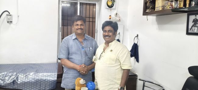 డాక్టర్ హరిప్రసాద్ ను కలిసిన సుధా మోహన్