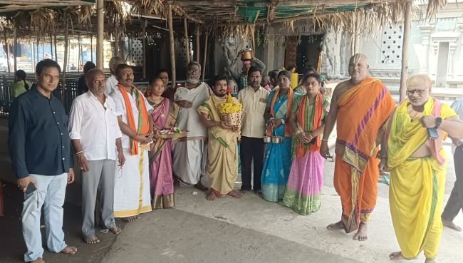 సింగరకొండలో శరన్నవరాత్రి ఉత్సవాలు ప్రారంభం.