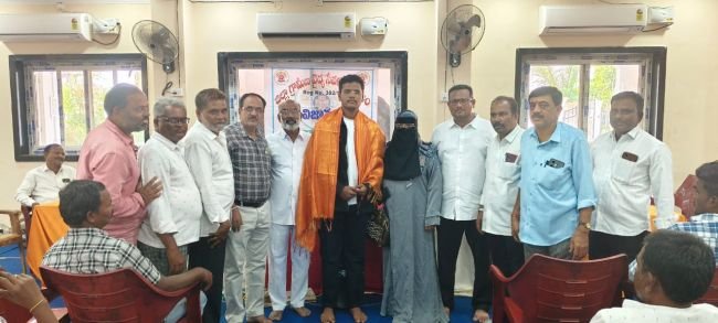 తొలి ప్రయత్నంలోనే నీట్‌లో   సీటు  -- నారాయణపేట ప్రభుత్వ వైద్య కళాశాలలో ఎంబీబీఎస్‌ లో చేరిక
